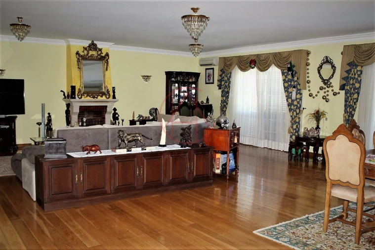 Quinta T6 para Venda em Alhos Vedros Foto 17