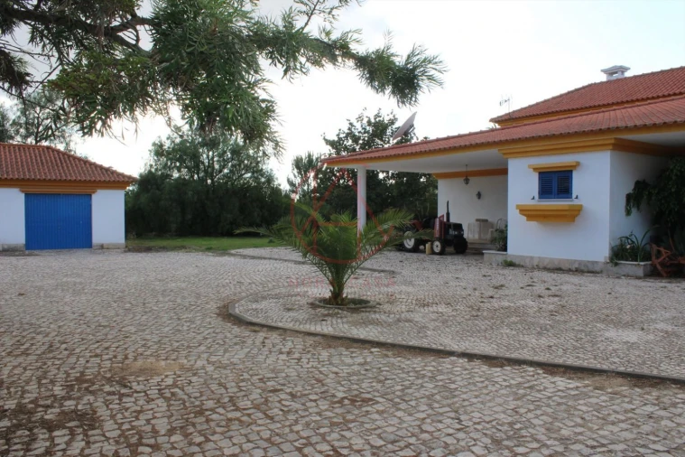 Quinta T6 para Venda em Alhos Vedros Foto 12