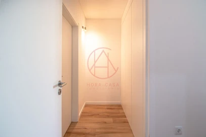 Apartamento T3 para Venda em Baixa da Banheira e Vale da Amoreira