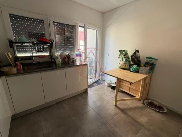Apartamento T3 para Venda em Baixa da Banheira e Vale da Amoreira