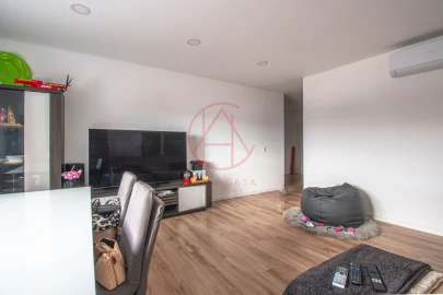 Apartamento T3 para Venda em Baixa da Banheira e Vale da Amoreira