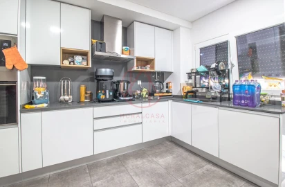 Apartamento T3 para Venda em Baixa da Banheira e Vale da Amoreira