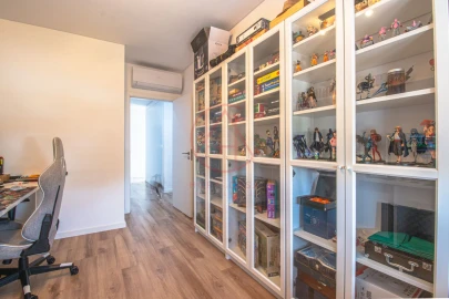 Apartamento T3 para Venda em Baixa da Banheira e Vale da Amoreira