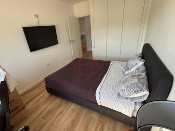 Apartamento T3 para Venda em Baixa da Banheira e Vale da Amoreira
