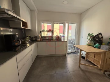 Apartamento T3 para Venda em Baixa da Banheira e Vale da Amoreira