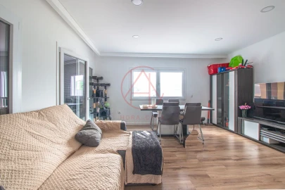 Apartamento T3 para Venda em Baixa da Banheira e Vale da Amoreira