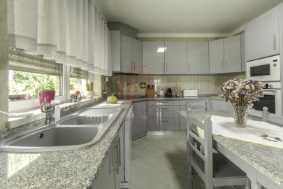 Quinta T4 para Venda em Chancelaria