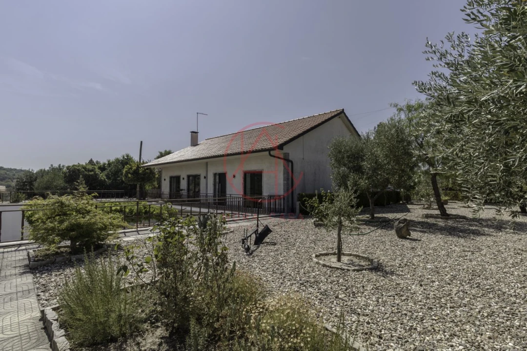 Quinta T4 para Venda em Chancelaria Foto 10