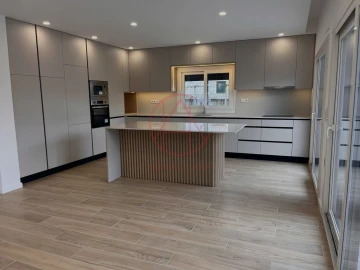 Moradia T4 para Venda em Quinta do Anjo