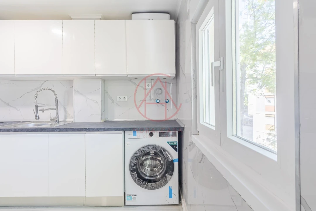 Apartamento T3 para Venda em Laranjeiro e Feijó Foto 7