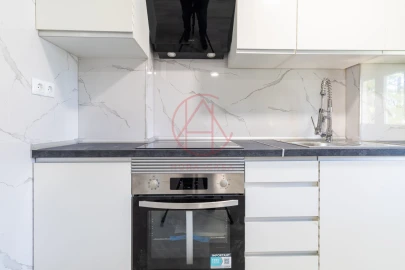 Apartamento T3 para Venda em Laranjeiro e Feijó