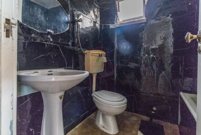 Apartamento T3 para Venda em Laranjeiro e Feijó