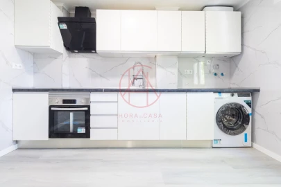 Apartamento T3 para Venda em Laranjeiro e Feijó