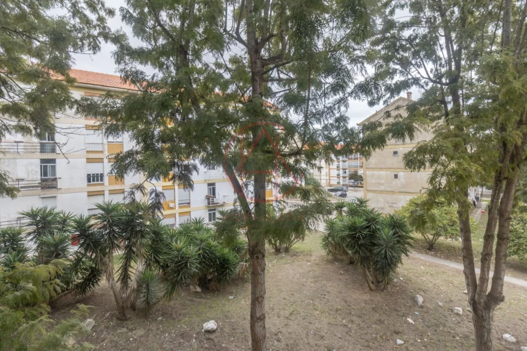 Apartamento T3 para Venda em Laranjeiro e Feijó Foto 6