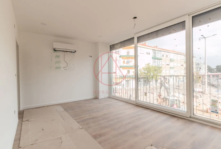 Apartamento T4 para Venda em Alto do Seixalinho, Santo André e Verderena Foto 22