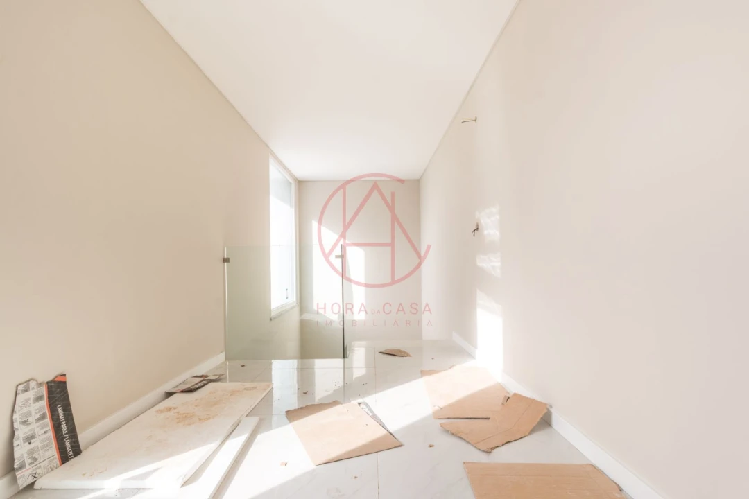 Moradia T5 para Venda em Alhos Vedros Foto 42