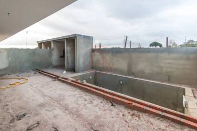 Moradia T5 para Venda em Alhos Vedros