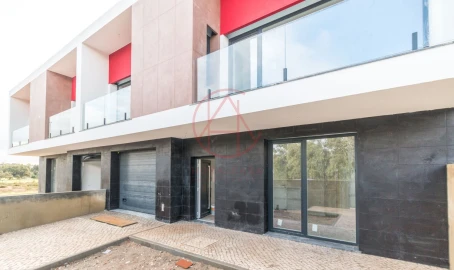 Moradia T5 para Venda em Alhos Vedros