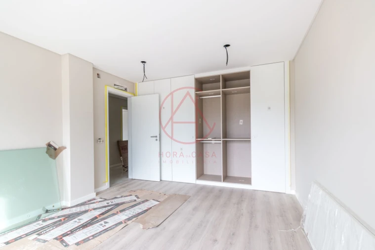 Moradia T5 para Venda em Alhos Vedros Foto 35