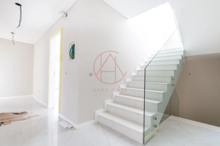 Moradia T5 para Venda em Alhos Vedros Foto 28