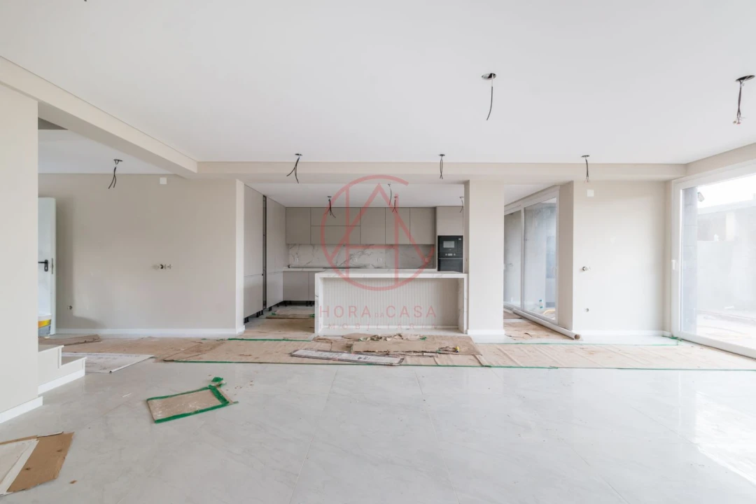 Moradia T5 para Venda em Alhos Vedros Foto 12