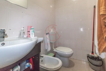 Apartamento T2 para Venda em Baixa da Banheira e Vale da Amoreira