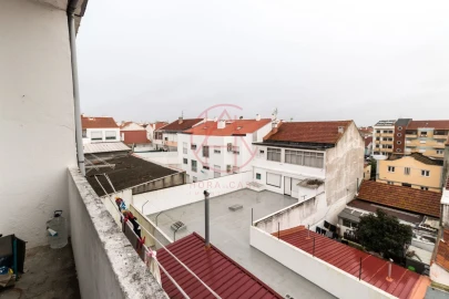 Apartamento T2 para Venda em Baixa da Banheira e Vale da Amoreira