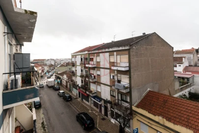 Apartamento T2 para Venda em Baixa da Banheira e Vale da Amoreira