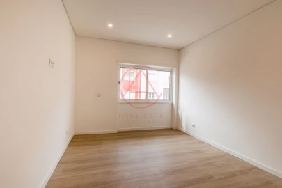 Apartamento T4 para Venda em Almada, Cova da Piedade, Pragal e Cacilhas