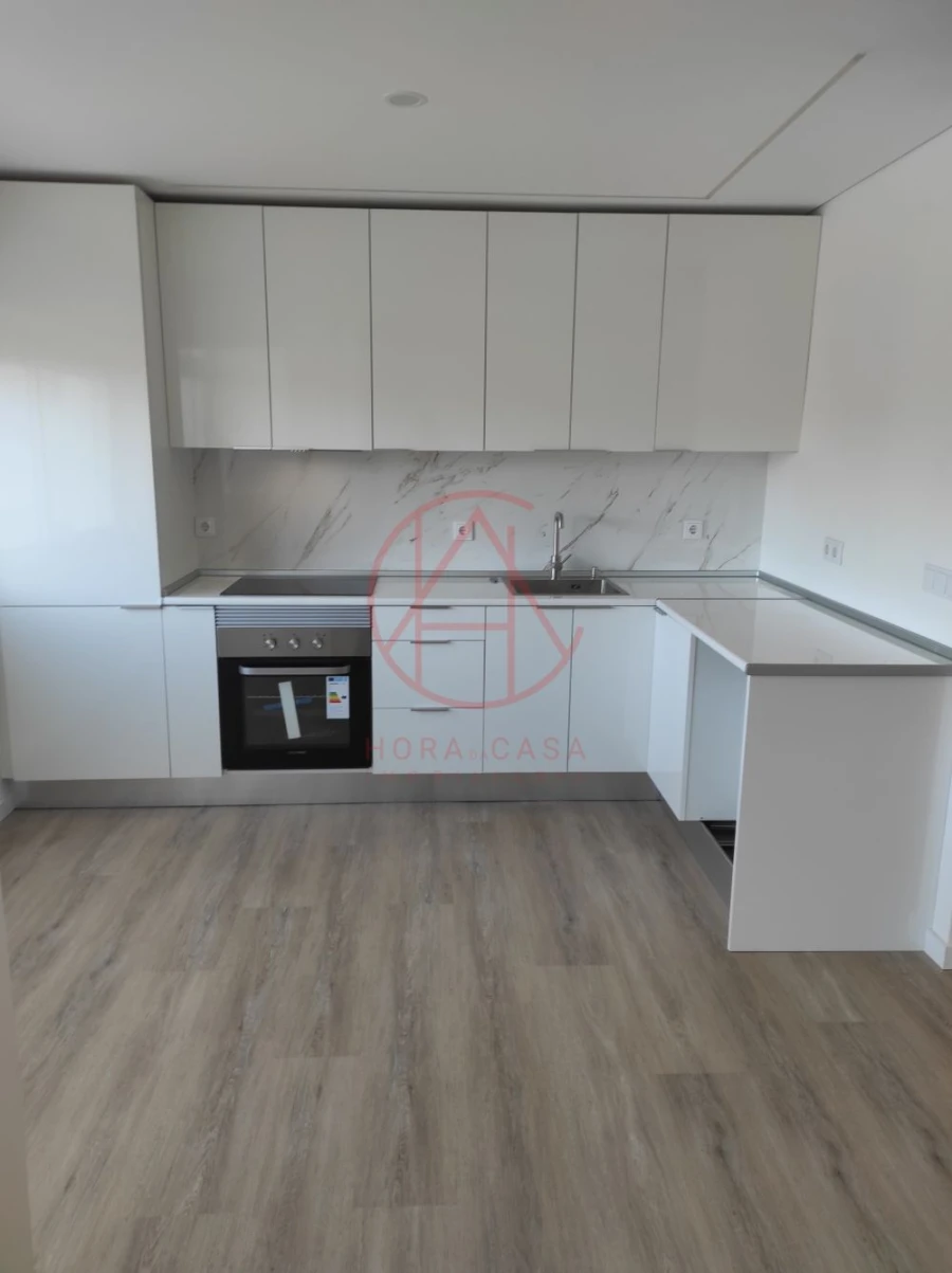 Apartamento T4 para Venda em Almada, Cova da Piedade, Pragal e Cacilhas Foto 15