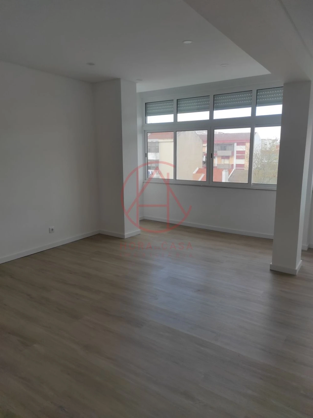 Apartamento T4 para Venda em Almada, Cova da Piedade, Pragal e Cacilhas Foto 16