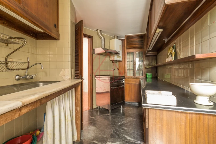 Apartamento T6 para Venda em Sesimbra (Santiago) Foto 5