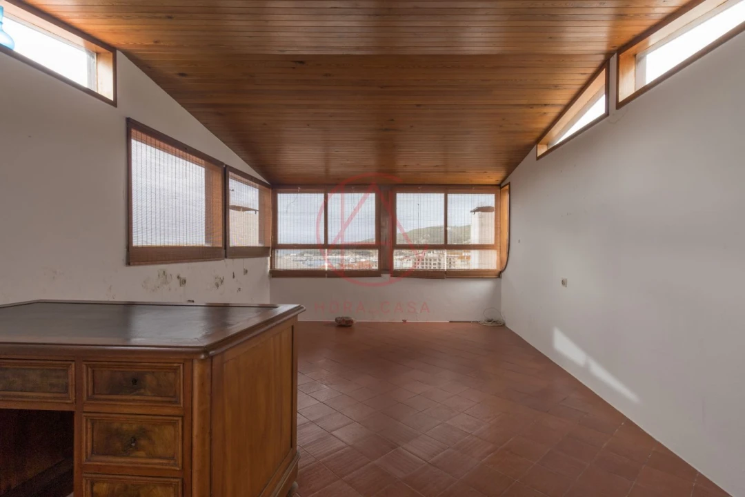 Apartamento T6 para Venda em Sesimbra (Santiago) Foto 14