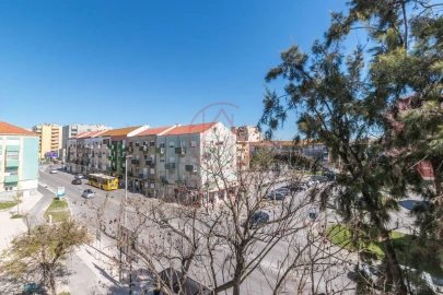 Apartamento T2 para Venda em Alto do Seixalinho, Santo André e Verderena