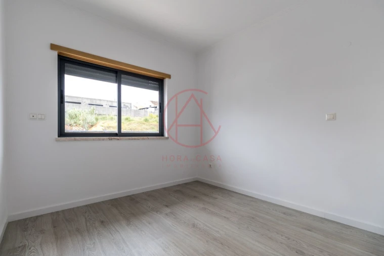 Moradia T5 para Venda em Laranjeiro e Feijó Foto 7