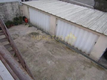 Moradia T2 para Venda em Castêlo da Maia