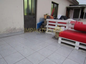 Moradia T2 para Venda em Castêlo da Maia