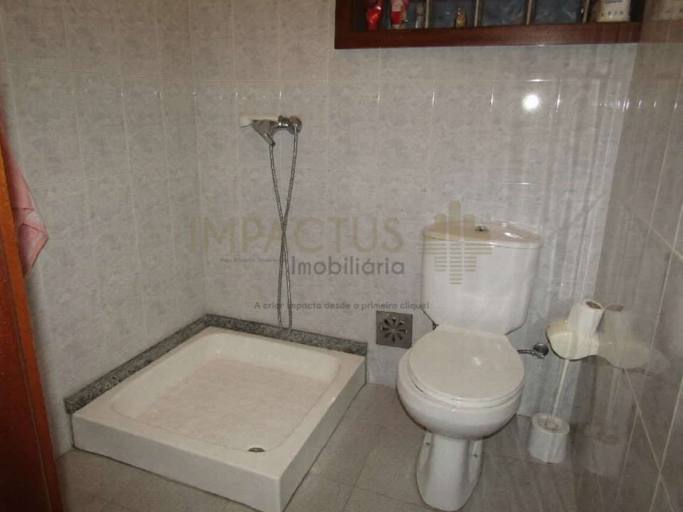 Moradia T2 para Venda em Castêlo da Maia Foto 5