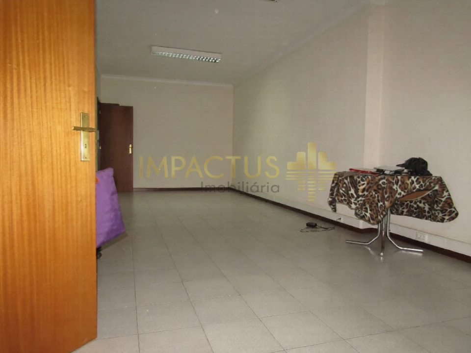 Moradia T2 para Venda em Castêlo da Maia Foto 6