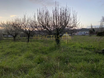 Terreno para Venda em Castêlo da Maia