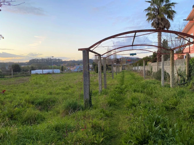 Terreno para Venda em Castêlo da Maia Foto 5