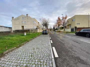 Terreno para Venda em Castêlo da Maia