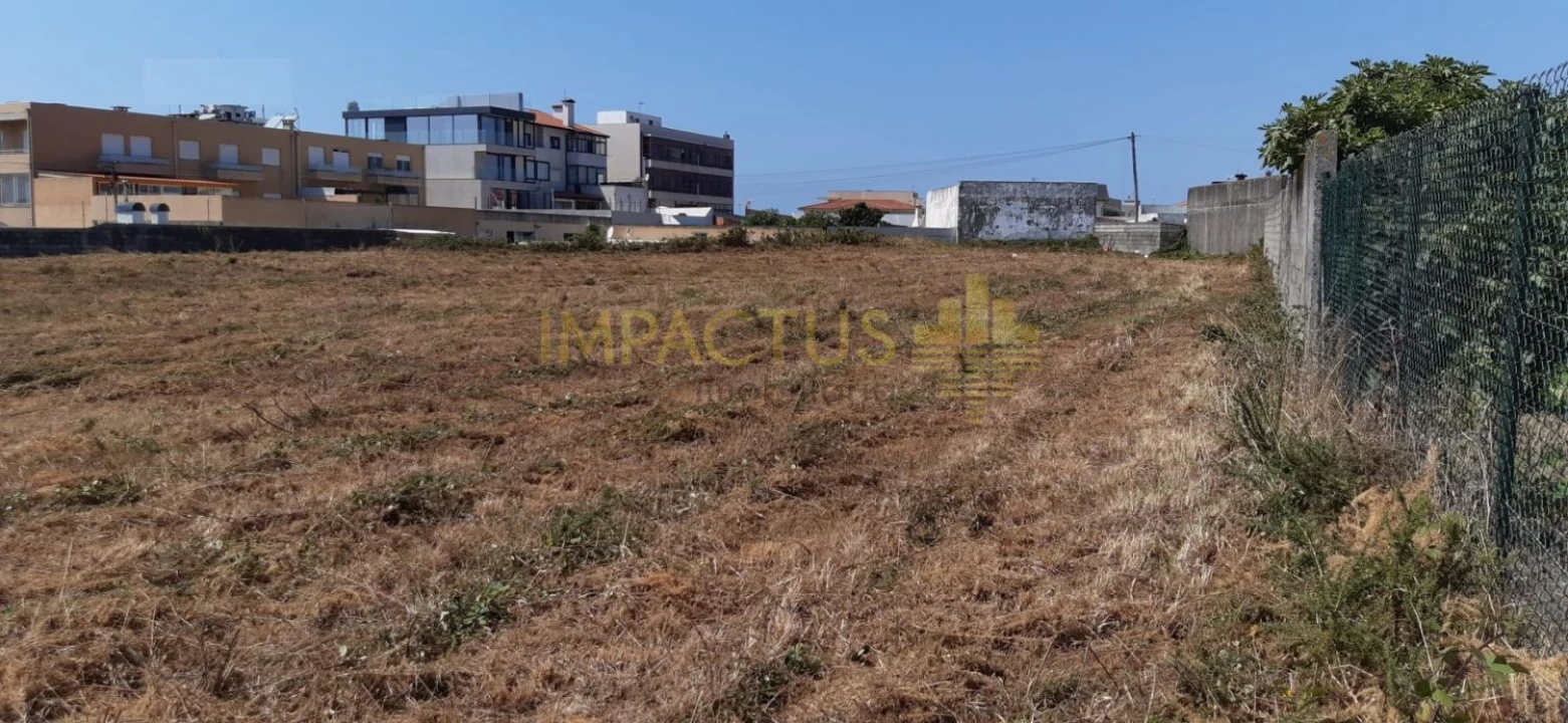 Terreno para Venda em Póvoa de Varzim, Beiriz e Argivai Foto 9