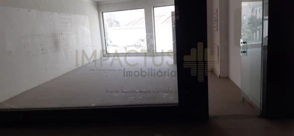 Loja para Venda em Póvoa de Varzim, Beiriz e Argivai