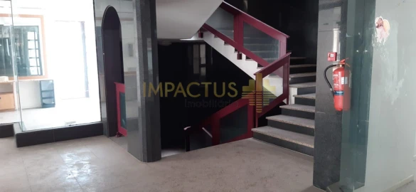 Loja para Venda em Póvoa de Varzim, Beiriz e Argivai