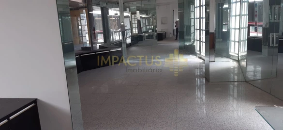 Loja para Venda em Póvoa de Varzim, Beiriz e Argivai