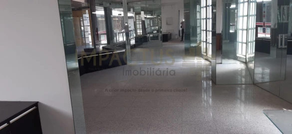 Loja para Venda em Póvoa de Varzim, Beiriz e Argivai