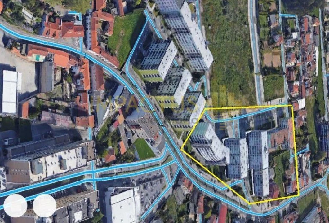 Loja para Venda em Castêlo da Maia Foto 1