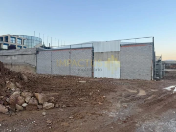 Loja para Venda em Bougado (São Martinho e Santiago)