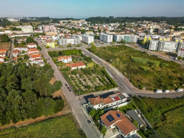 Moradia T10 para Venda em Castêlo da Maia